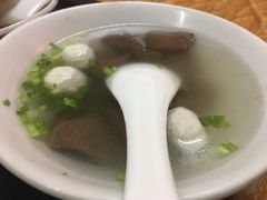 -松树干拌面店