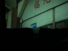 -中影100都市影城(彩虹城店)