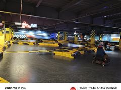 -极限PLAY运动娱乐新世界·团建派对表演休闲馆·室内高空游乐园