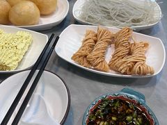 -光头药膳鸡(莱茵小镇店)