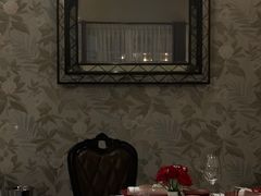-La Villa French Restaurant