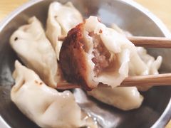 -黄阿姨锅贴大王(万航渡路店)