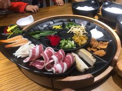 雪花肥牛过桥米线-南桥帮(昆百大·泰业城店)