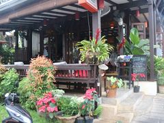 -Dash Teak House