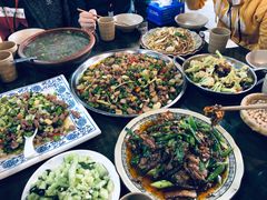 -聚八方土菜馆(余松路店)