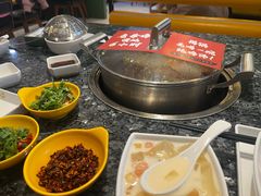 -一席地·本地鸡窝·杭帮鸡火锅(萧山银隆百货店)