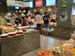-齐河孔雀王温泉酒店·金孔雀自助百汇