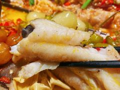 -鸣记脆皮烤鱼·海鲜烤鱼(三八广场店)