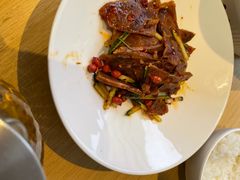 -关东小磨东北菜(上海长风大悦城店)