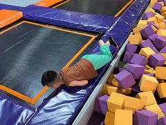 -VFSC极限蹦床主题公园(乐园道彩悦城阳光店)