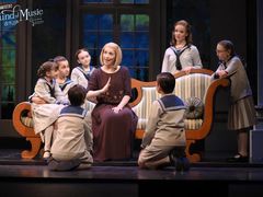 -交通银行前滩31演艺中心