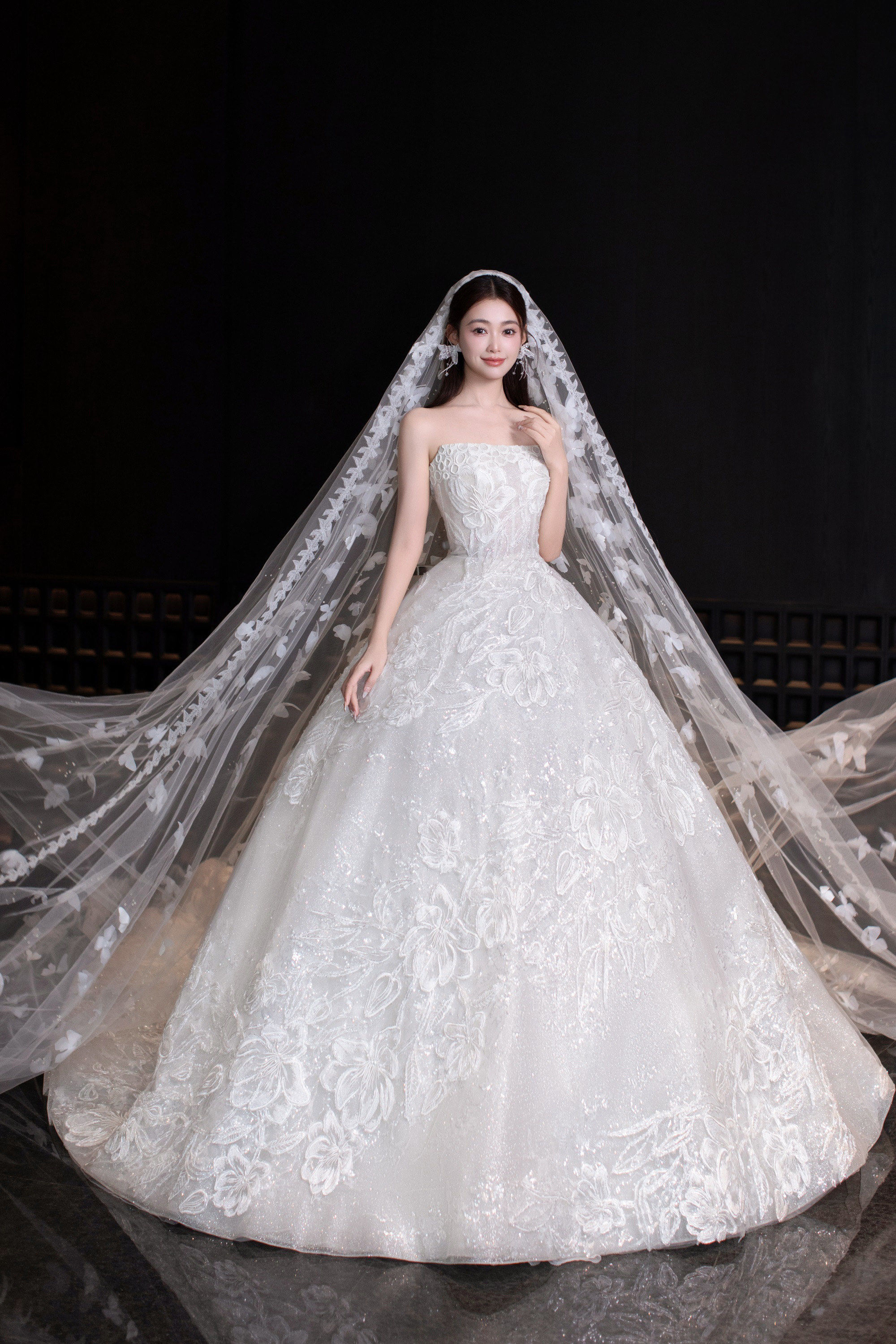 扬州婚纱
扬州新娘
即白独家代理:lizshine
