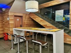 -麦当劳(长江西路得来速店)