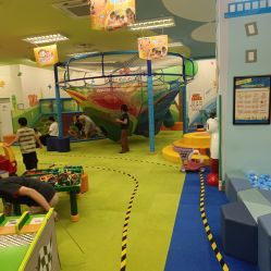 -莫莉幻想儿童乐园(武汉经开永旺店)
