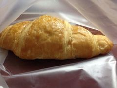 牛角包-皇后饼店(财富广场店)