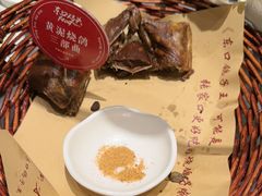 -东口码头·烧鸽子·鱼头泡饼·地方菜(金鹰悦城店)