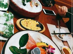 -青瓦餐厅·生鱼片·韩园烤肉(西塔店)