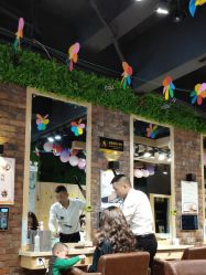 点击看大图 -震轩美容美发