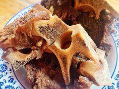 牛大骨-兄弟俩老李家牛肉汤(总店)