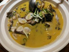 -洋沙湖湖色生鲜主题餐厅