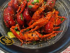 -肥肥虾庄·金牌油焖大虾(汉口城市广场店)