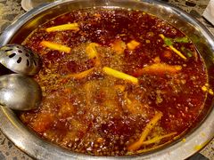 全红味锅底-肖肖酸萝卜鱼火锅(总店)