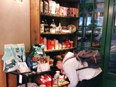 零售区-星巴克(武康路店)