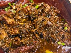 乡里梅菜干扣肉-花间酒庭院餐厅(谷山店)