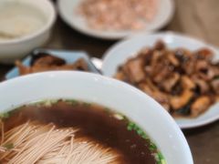 红汤面底-裕兴记•蟹黄面馆(人民广场店)