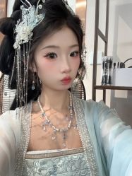 -一揽芳华汉服旗袍体验馆(拙政园店)