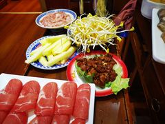 -沸炉重庆老火锅(军事博物馆店)