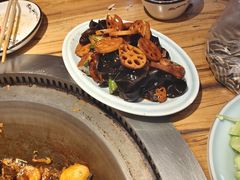 -山河屯铁锅炖(哈西站店)