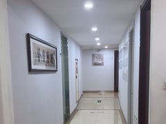 -瑞尔齿科(东方广场诊所)