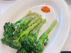 -马克西姆俄罗斯餐厅(通亚街店)