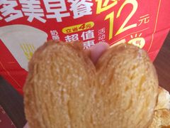 现烤蝴蝶酥糕点-味多美蛋糕(亚非大厦店)