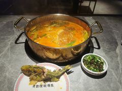 -野山舂·贵州现舂酸汤牛肉(民生路店)