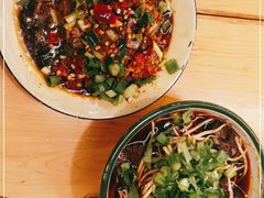 -拈签一笑黄牛肉辣卤串串