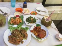 -大树下海鲜饭店
