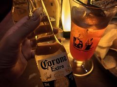 -FOUR PLAY BAR