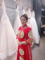 -艾米丽婚纱礼服