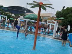-热带风暴水上乐园