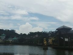 入住的湖景房，看到的景色非常好看-深圳东部华侨城茵特拉根酒店