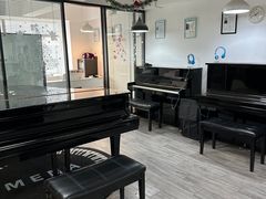 -梅纳·钢琴声乐架子鼓Mena Music(双井店)