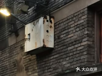 忽然发现的很适合暗黑风格和情绪片的拍摄地，就在废弃的
