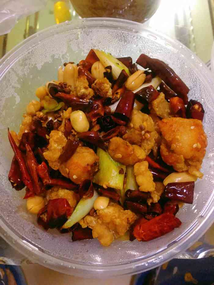 固始鹅块川湘家常菜-"菜分量都挺大的 小黄鱼的味道不错和玉米饼.