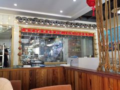 大堂-魏铭鱼头捞饭(晋阳路店)