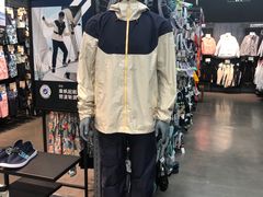 -迪卡侬(越秀公园店)