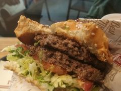 -The Habit Burger Grill 哈比特汉堡(爱琴海店)