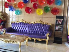 -自由港量贩KTV(西苑路店)