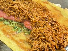 -瑞德摩尔美食街